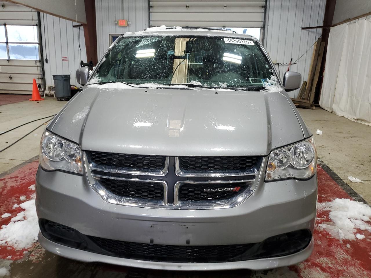 2017 Dodge Caravan - Image 5
