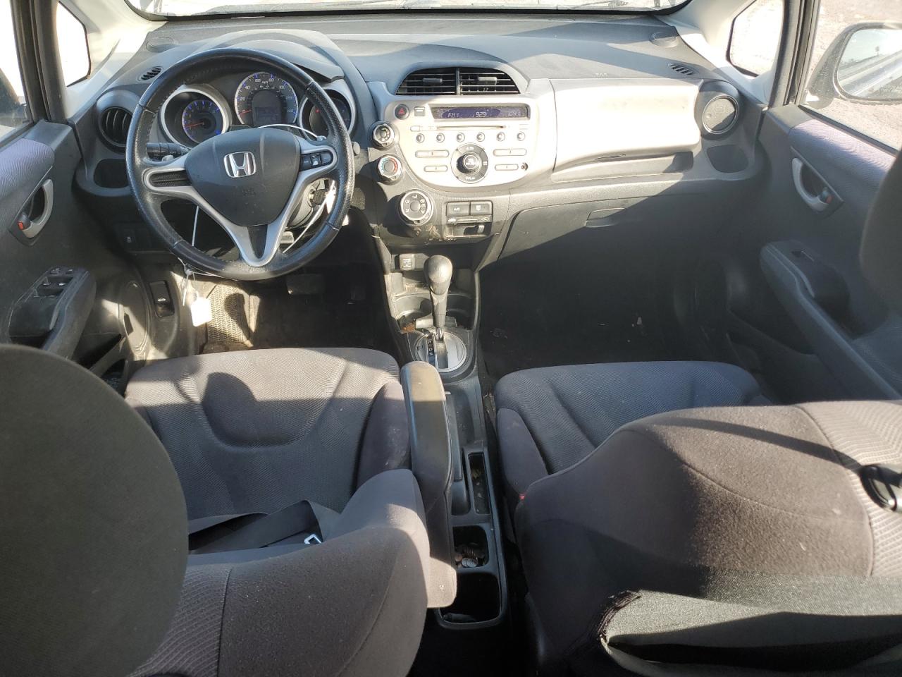 2011 Honda Fit - Image 8