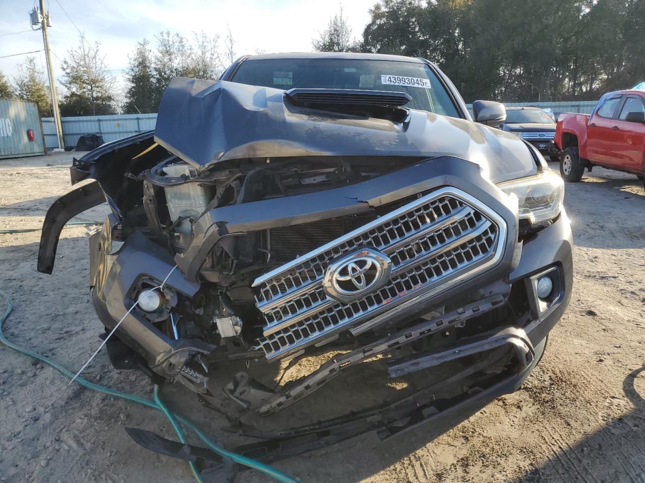 2016 Toyota Tacoma - Image 5