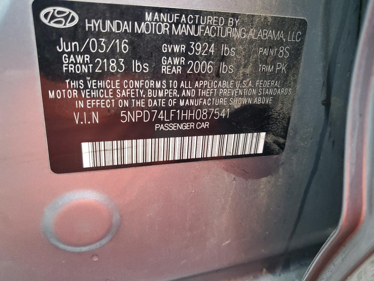 2017 Hyundai Elantra - Image 12