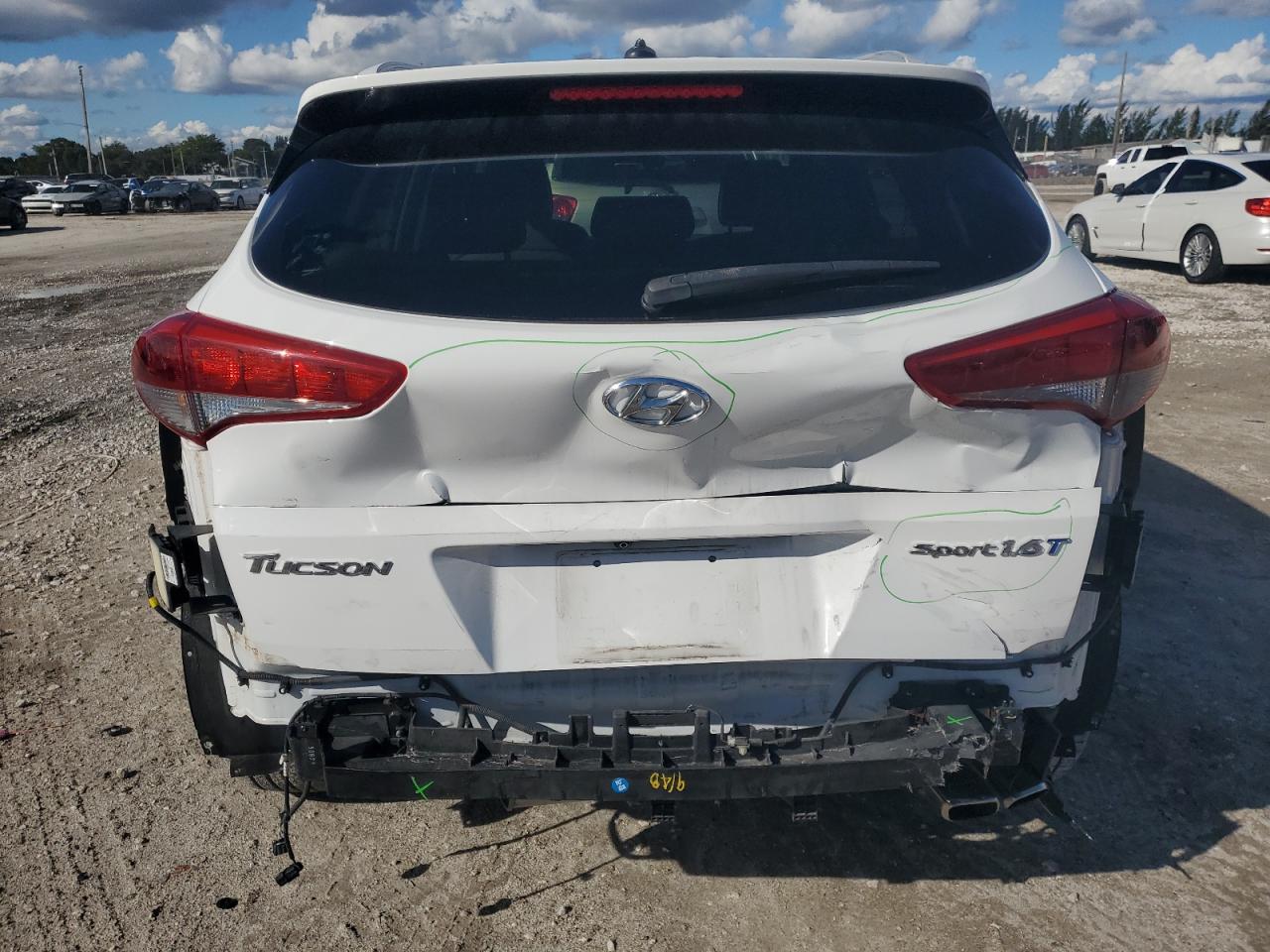 2016 Hyundai Tucson - Image 6