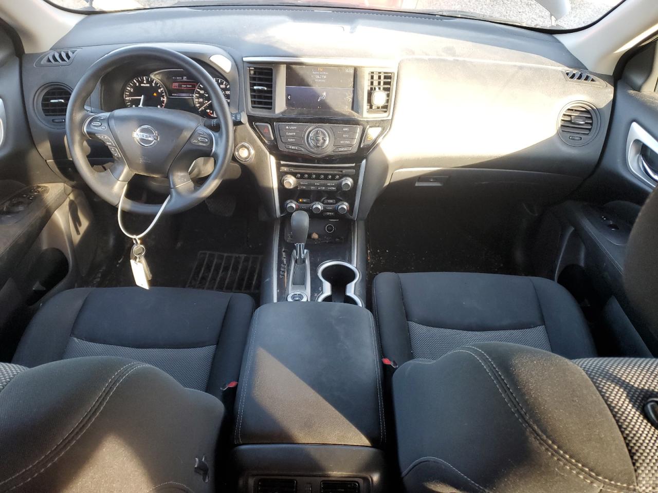 2017 Nissan Pathfinder - Image 8
