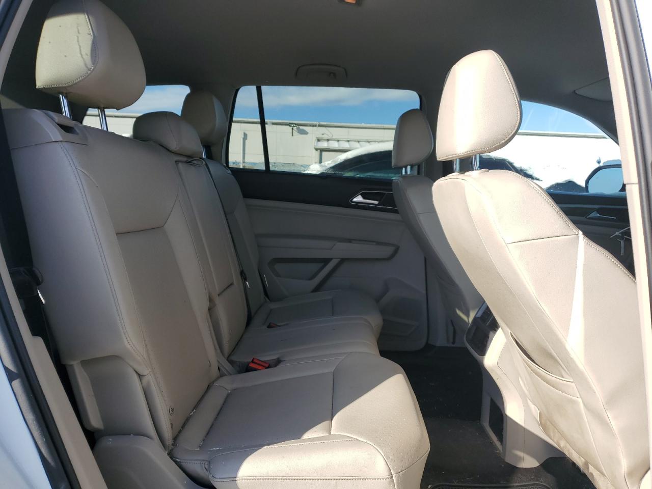 2018 Volkswagen Atlas - Image 11