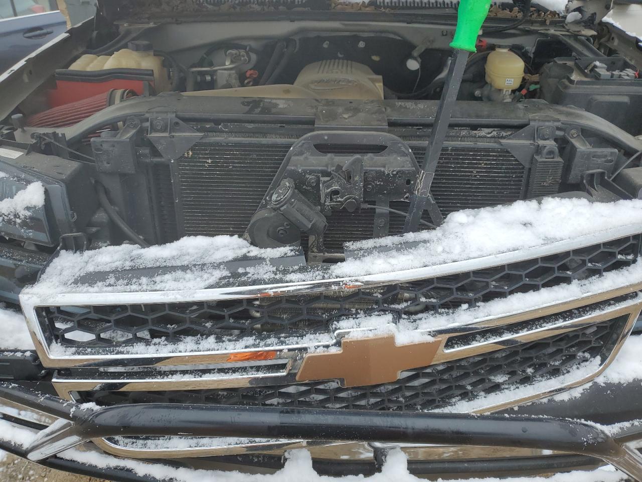 2005 Chevrolet Silverado - Image 11