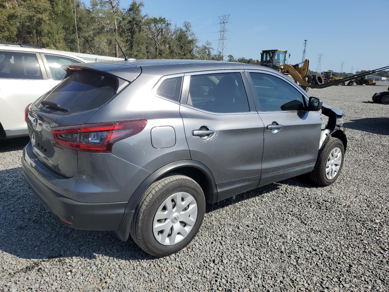 2020 Nissan Rogue - Image 3