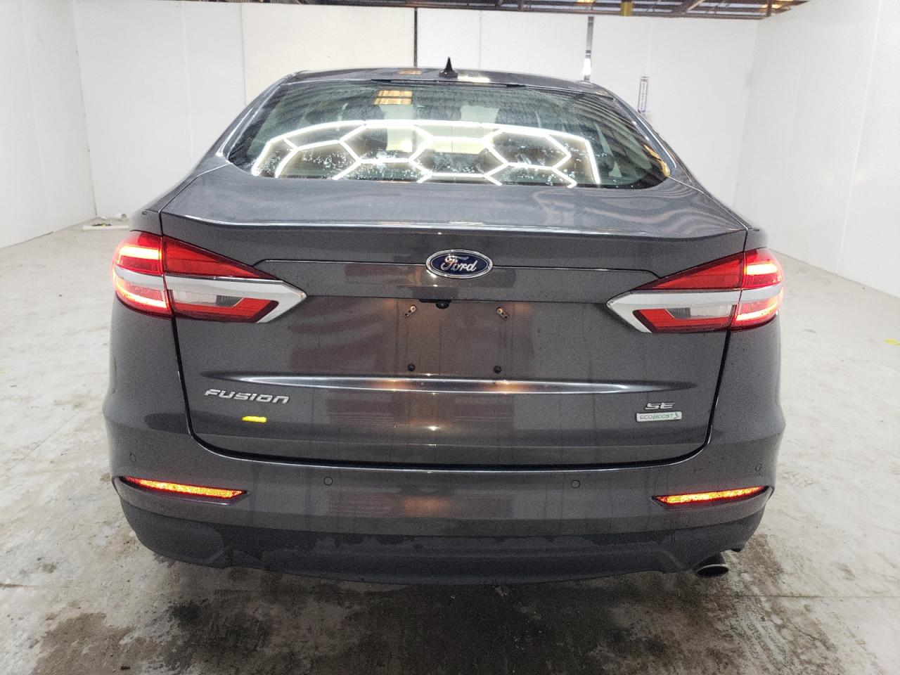 2019 Ford Fusion - Image 6