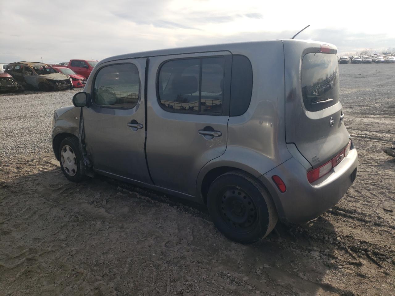 2013 Nissan Cube - Image 2
