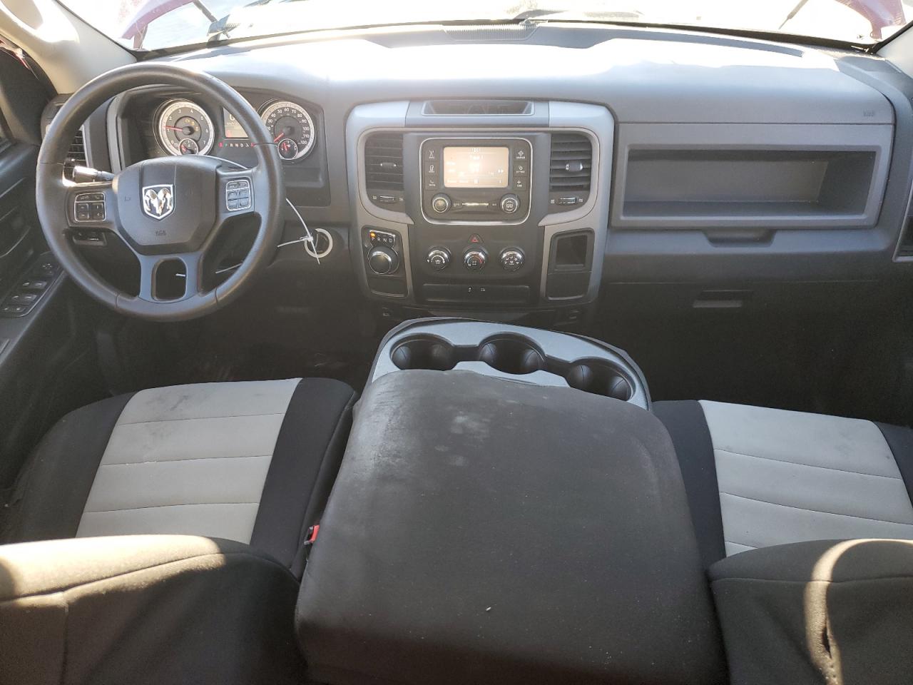 2015 RAM 1500 - Image 8