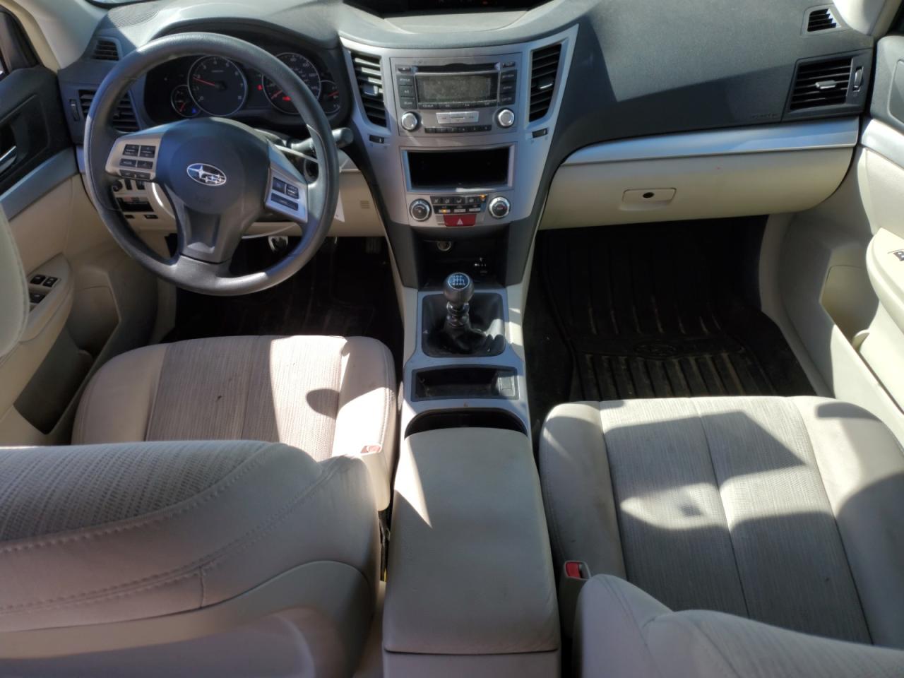 2013 Subaru Outback - Image 8