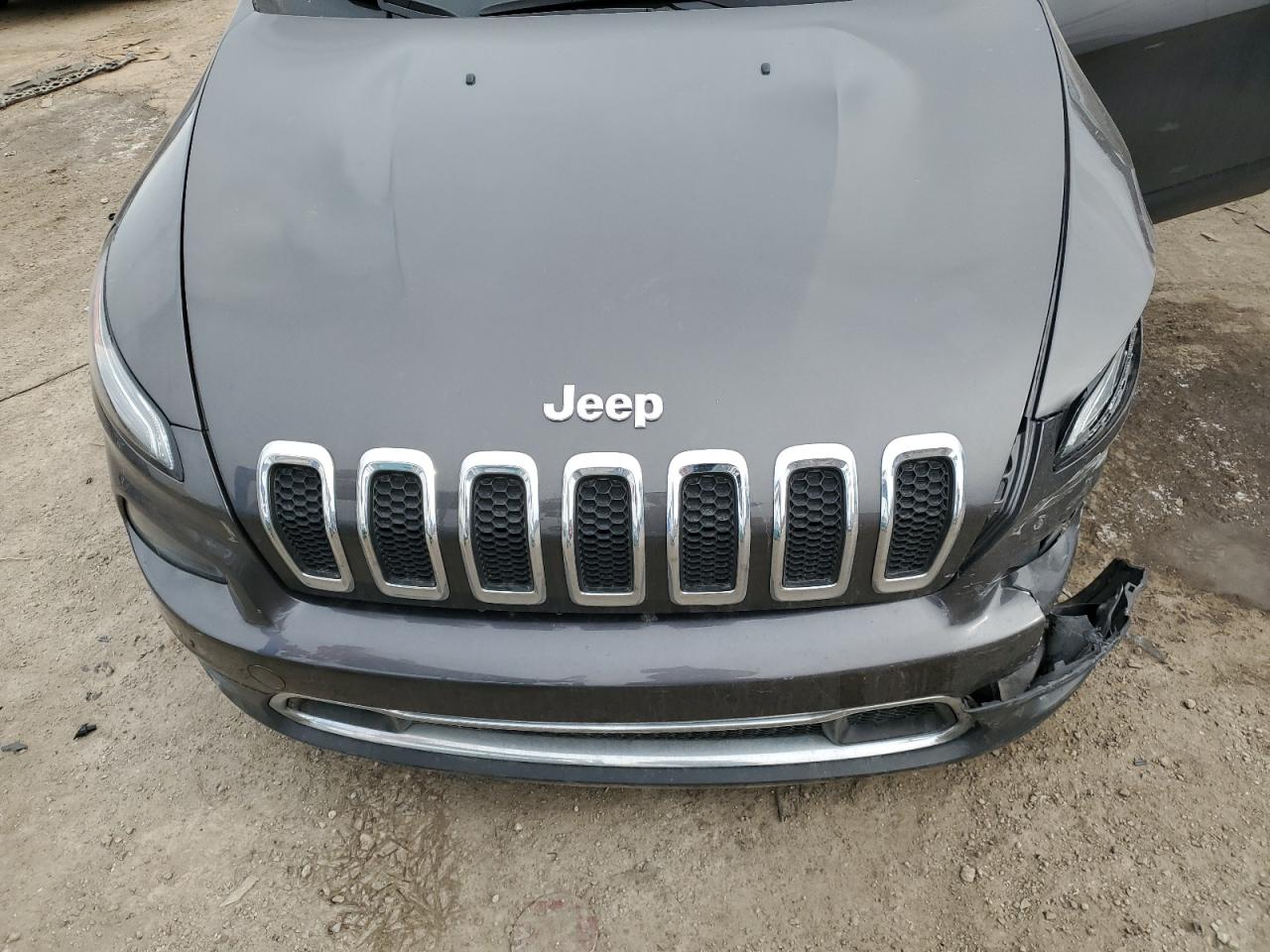 2014 Jeep Grand Cherokee - Image 11