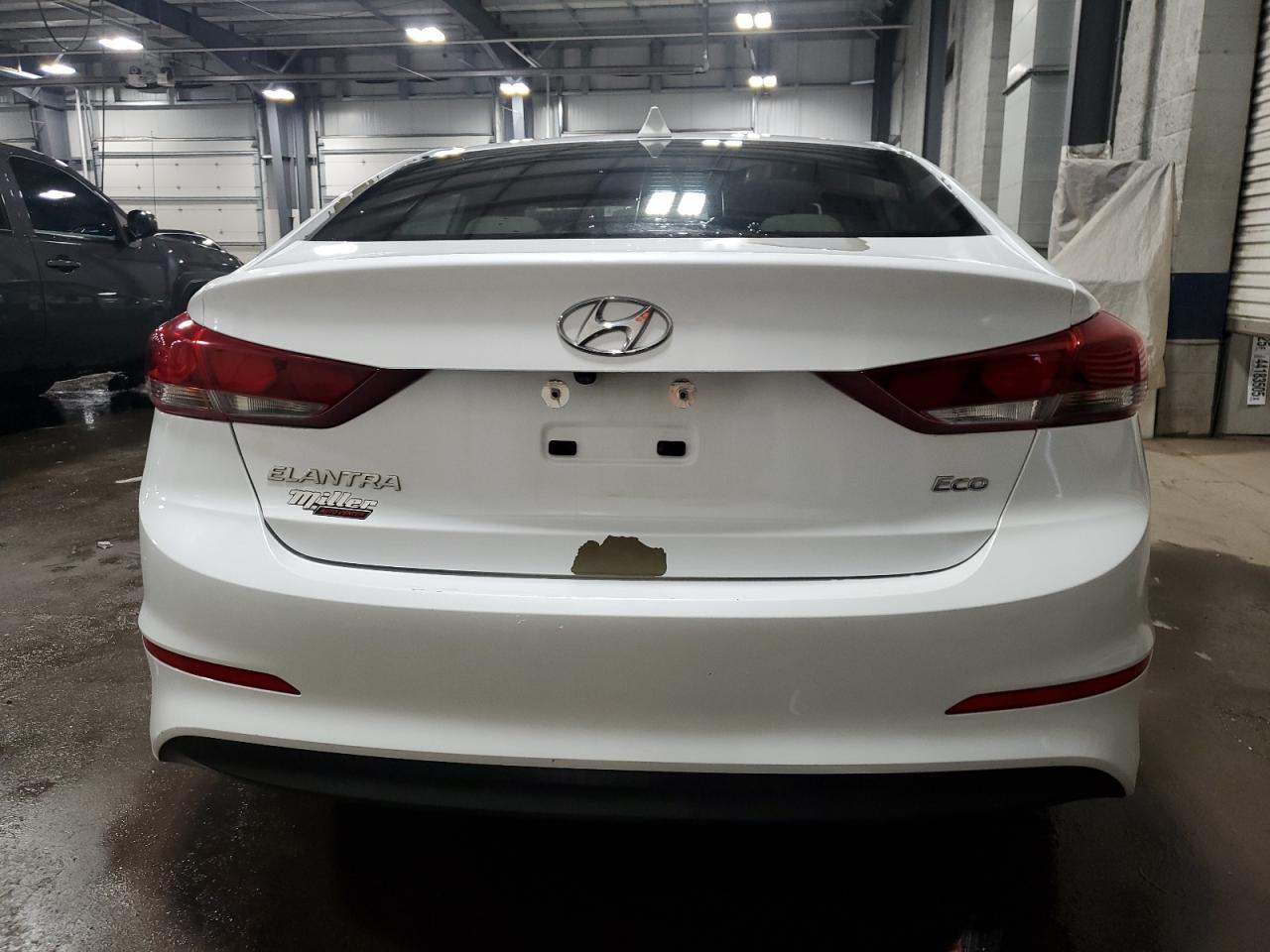 2018 Hyundai Elantra - Image 6