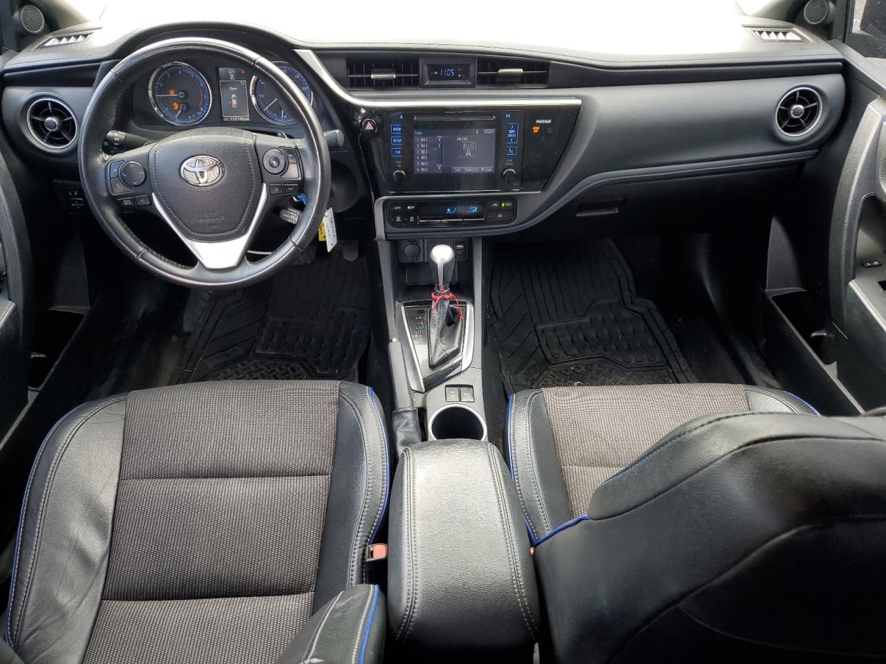 2017 Toyota Corolla - Image 8