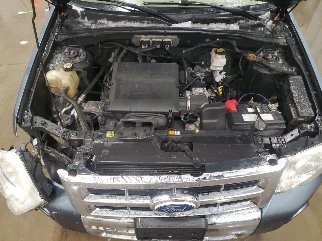 2010 Ford Escape - Image 12