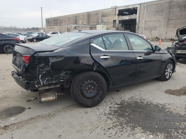  NISSAN ALTIMA 2019 Czarny