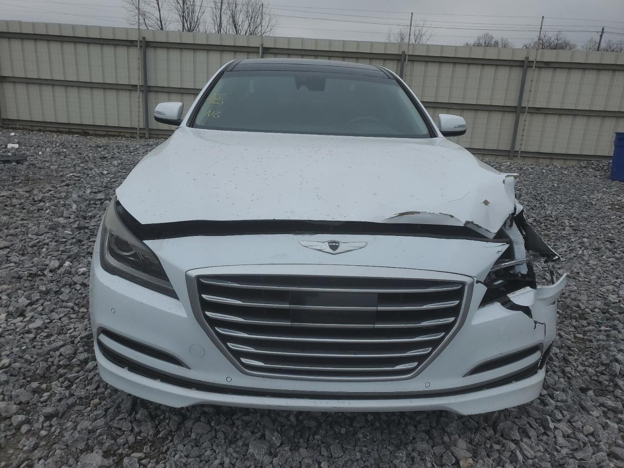 2015 Hyundai Genesis - Image 5