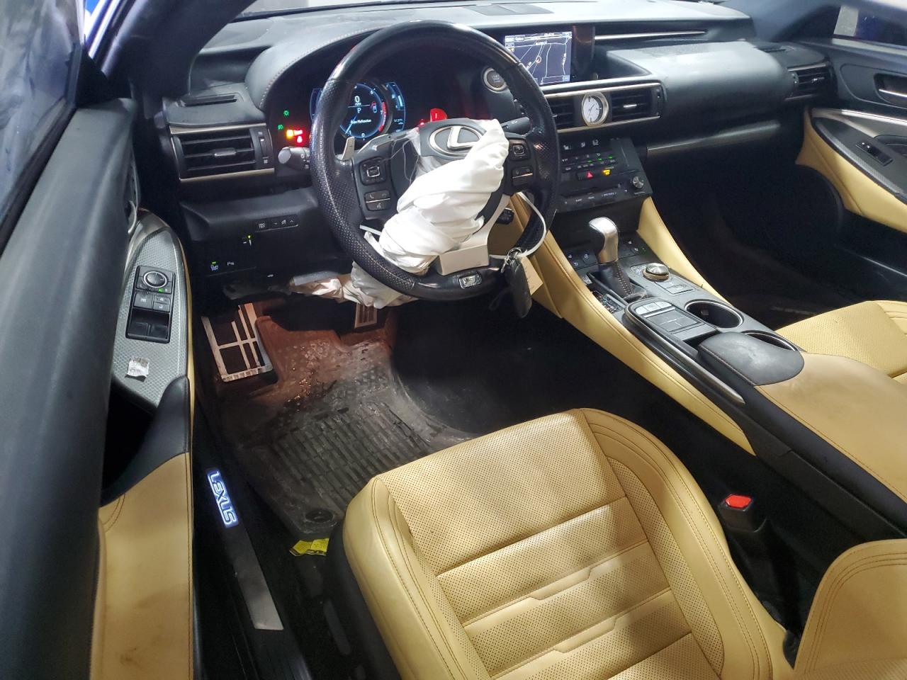 2016 Lexus RC - Image 8