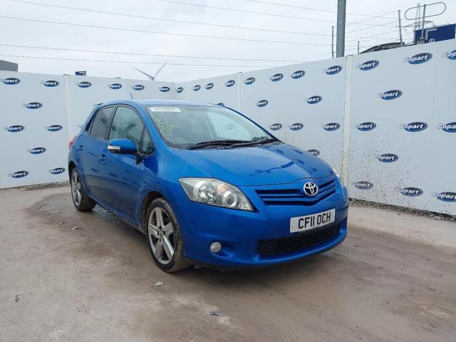 2011 TOYOTA AURIS SR V