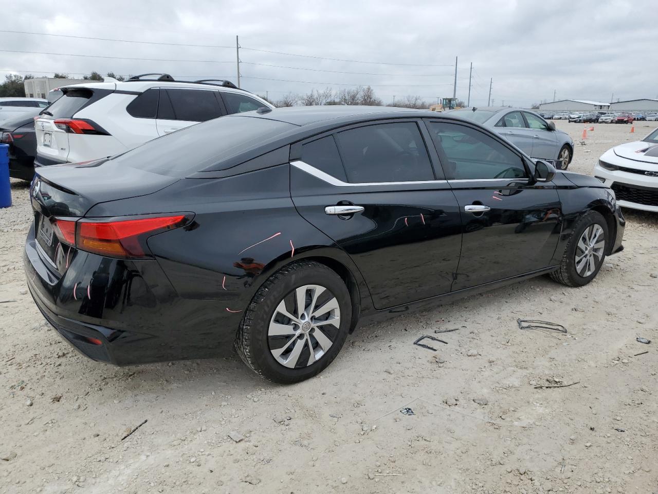 2020 Nissan Altima - Image 3