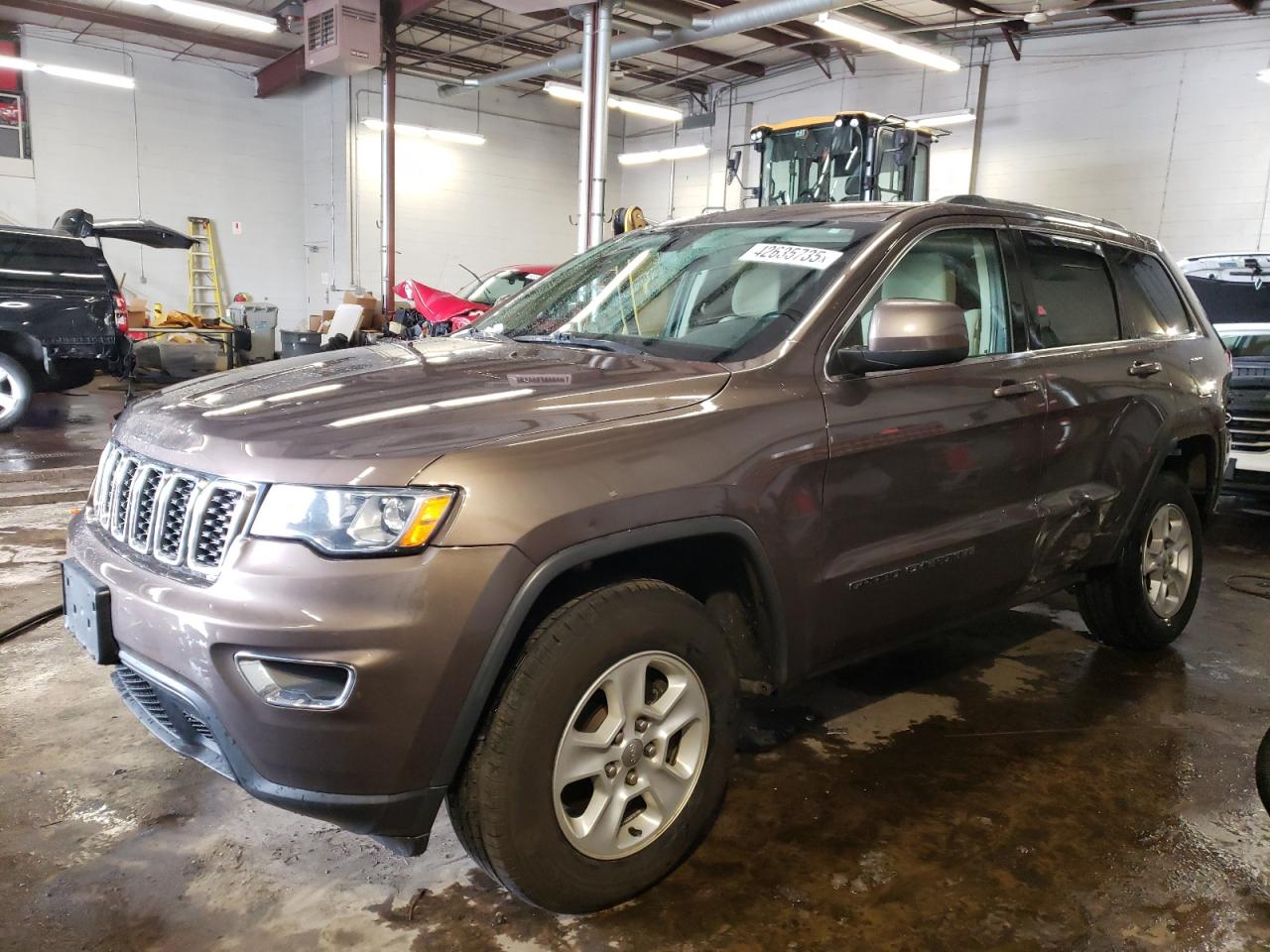 2017 Jeep Grand Cherokee - Image 1