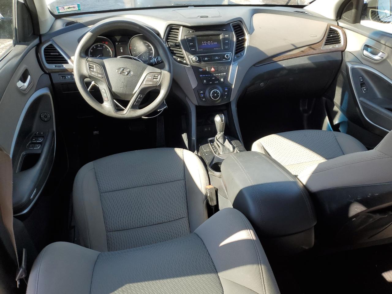 2017 Hyundai Santa Fe - Image 8