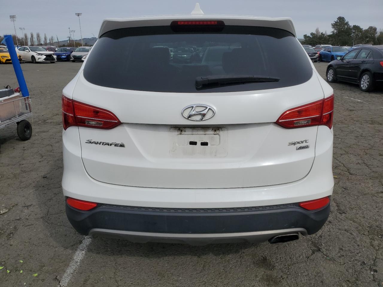 2016 Hyundai Santa Fe - Image 6