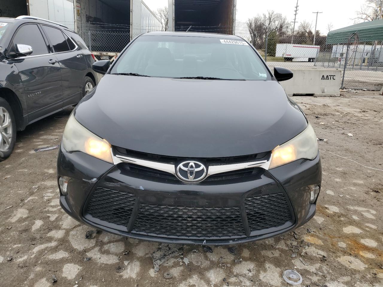 2015 Toyota Camry - Image 5