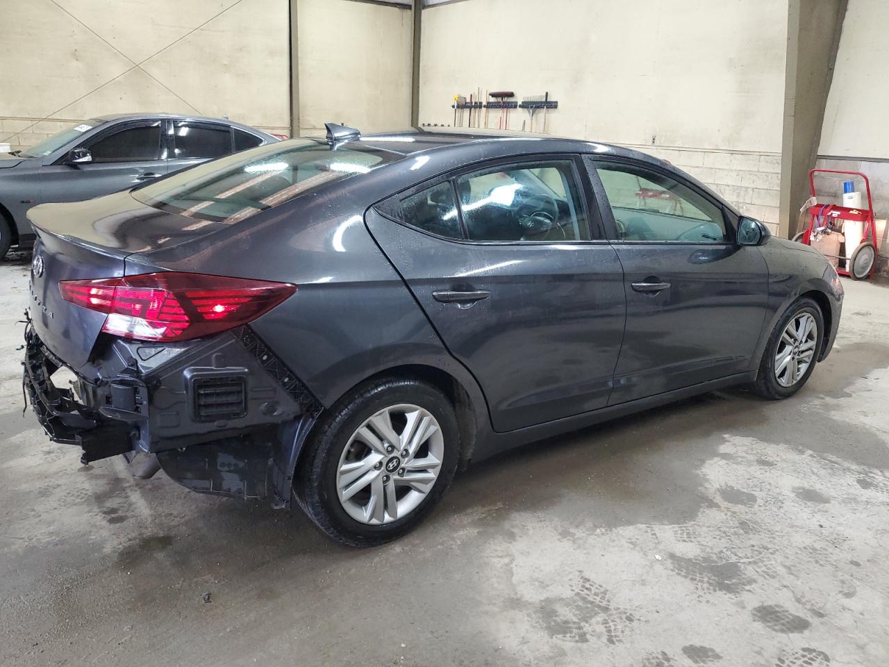 2020 Hyundai Elantra - Image 3