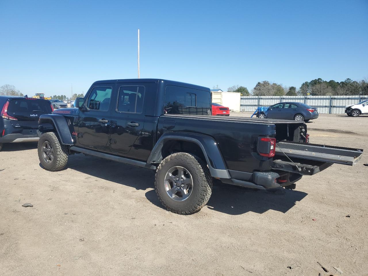 2020 Jeep Gladiator - Image 2