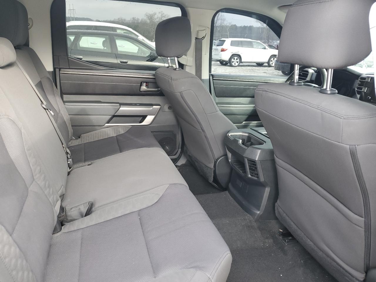 2022 Toyota Tundra - Image 10