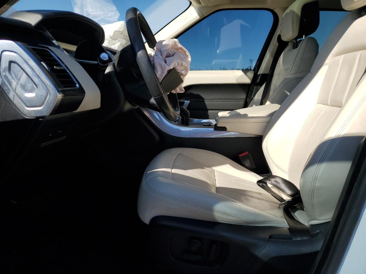 2018 Land Rover Range Rover - Image 7