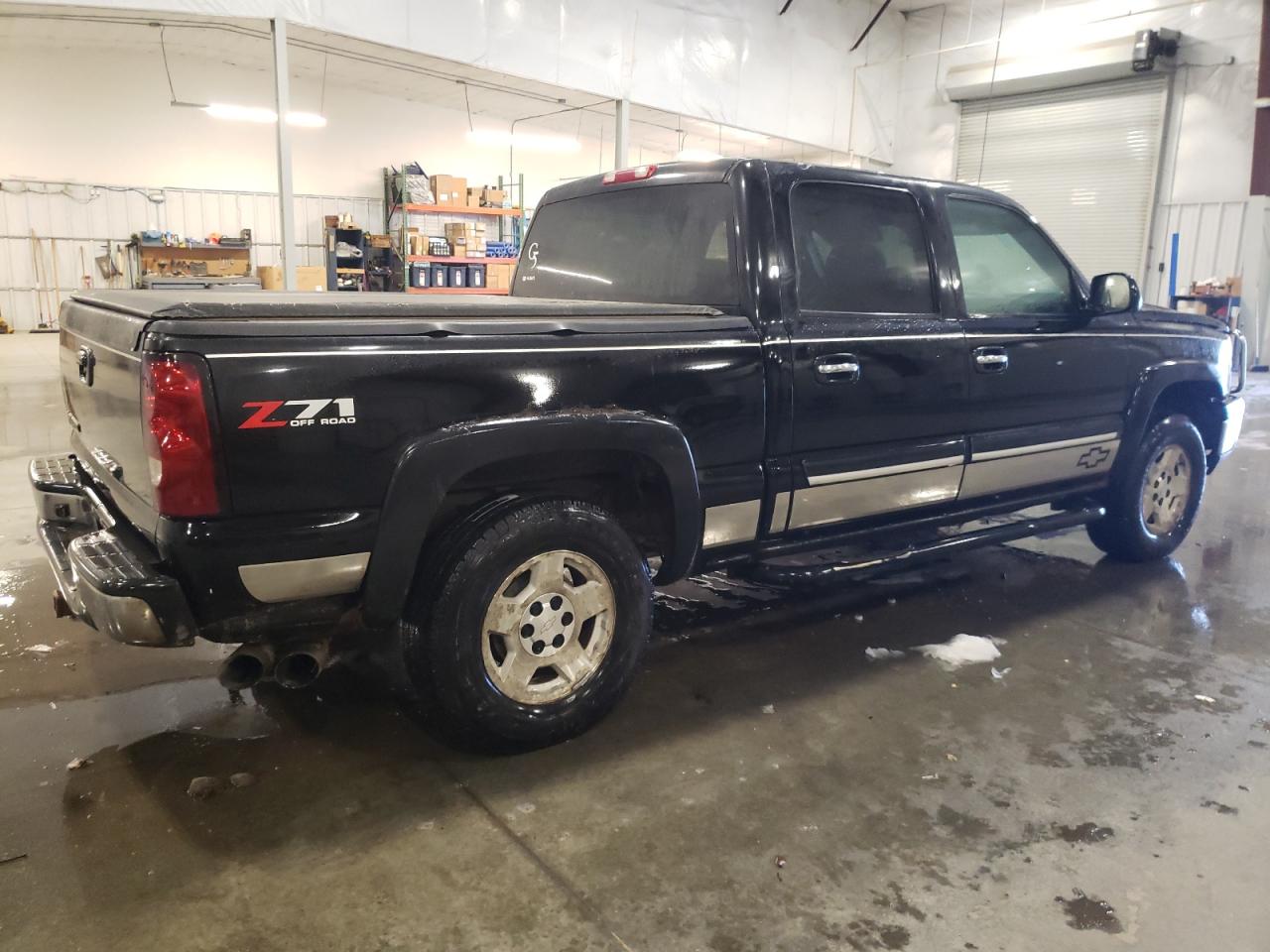2006 Chevrolet Silverado - Image 3