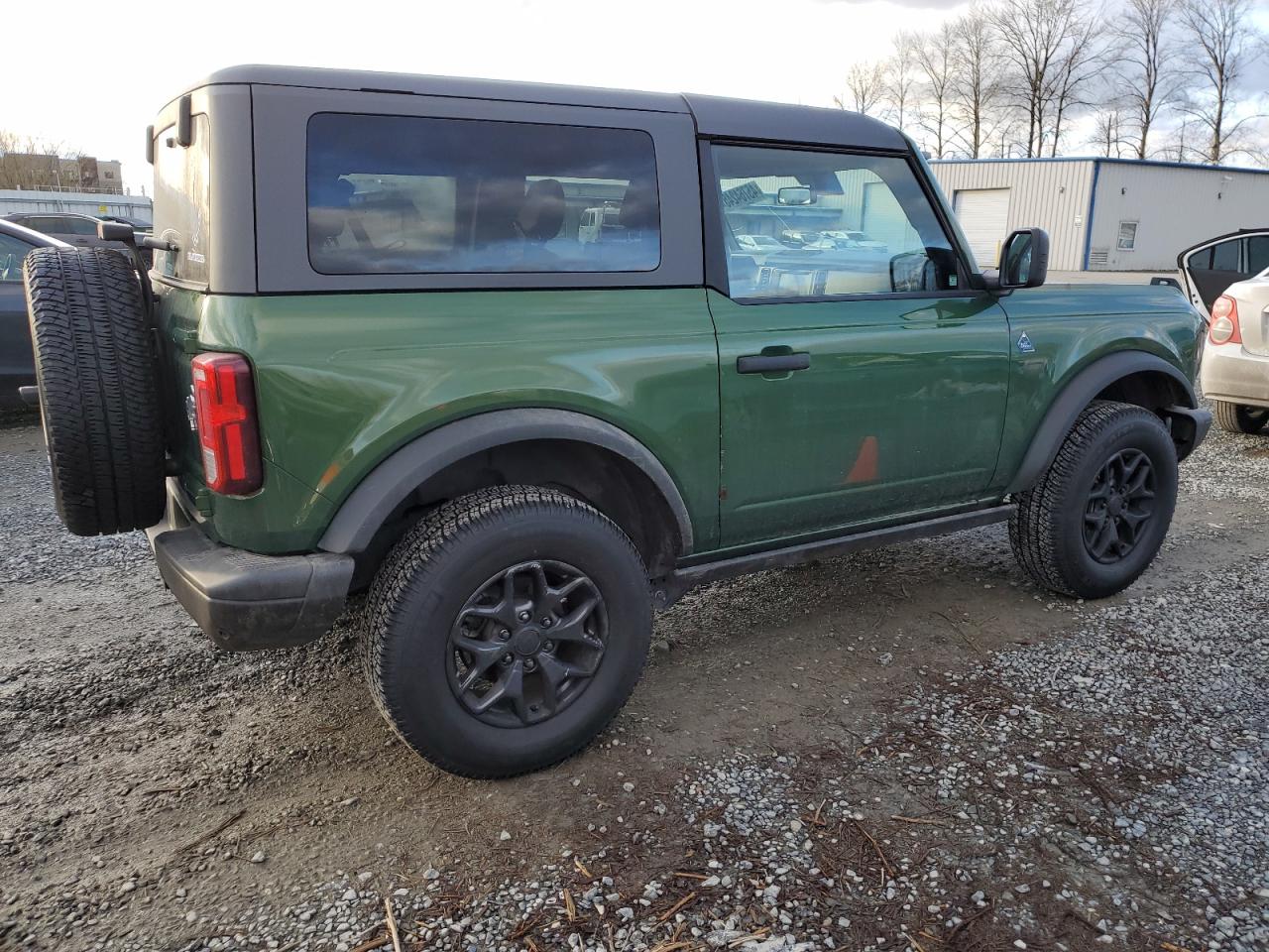 2023 Ford Bronco - Image 3