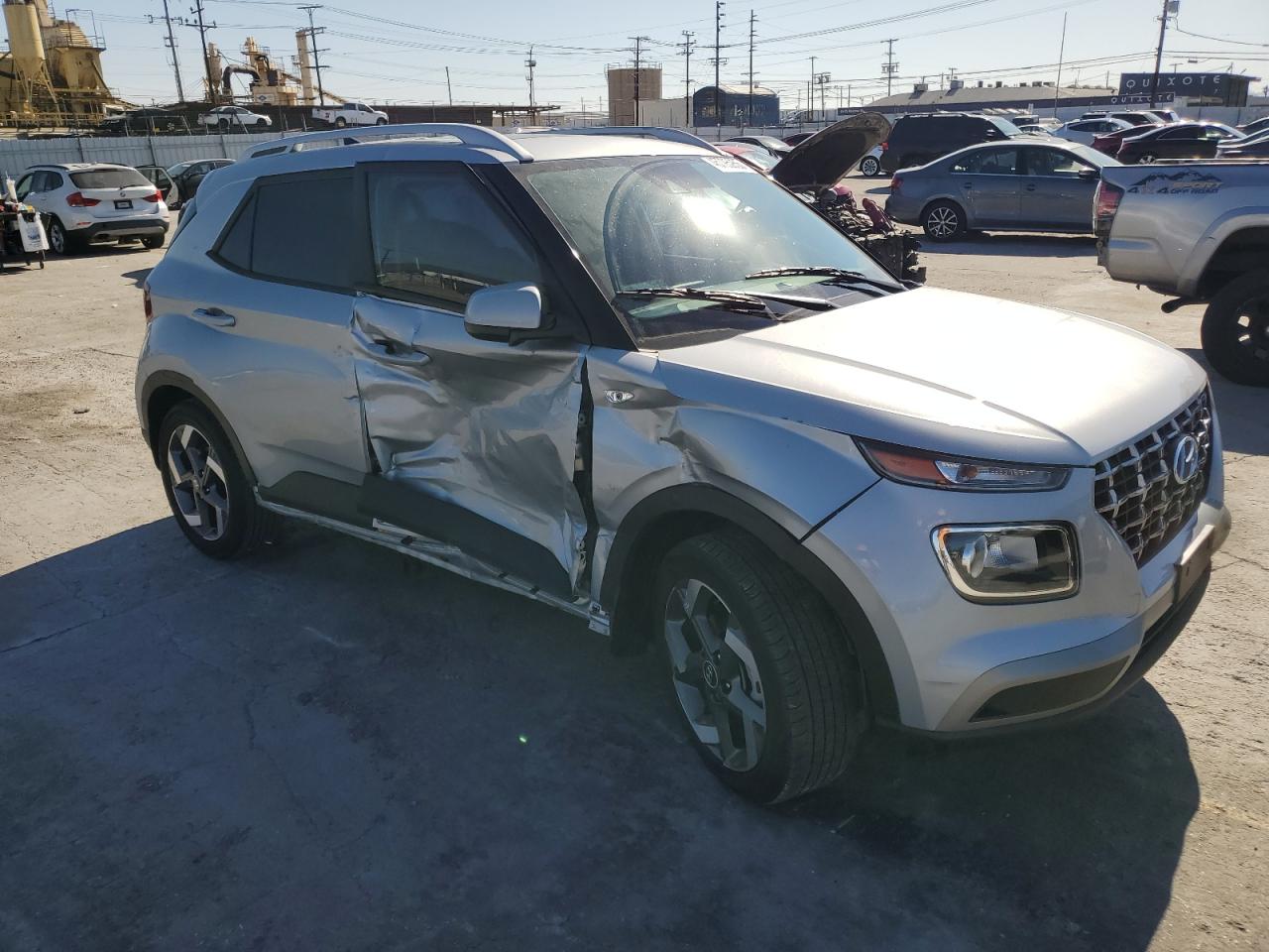 2022 Hyundai Venue - Image 4