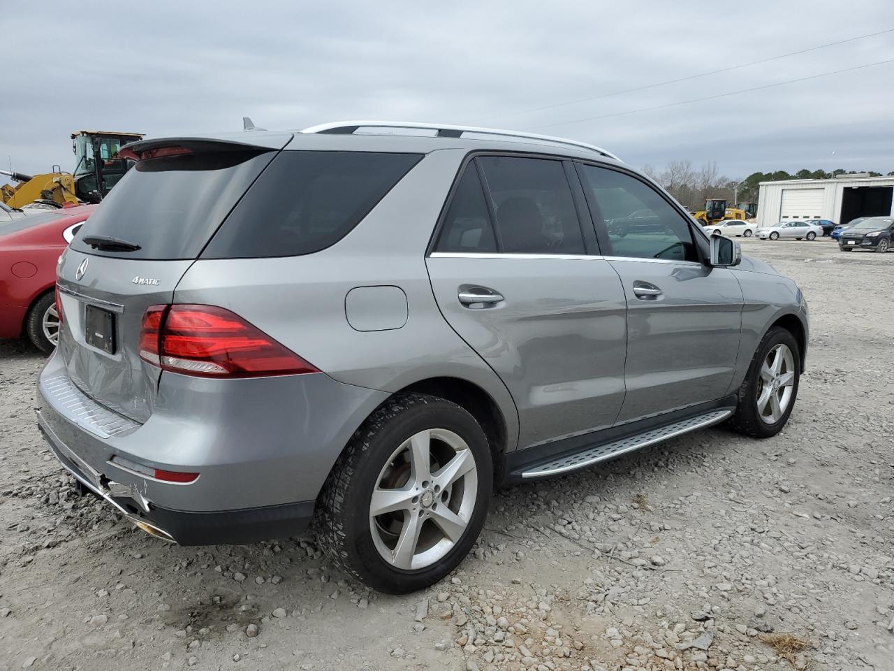 2016 Mercedes-Benz GLE - Image 3