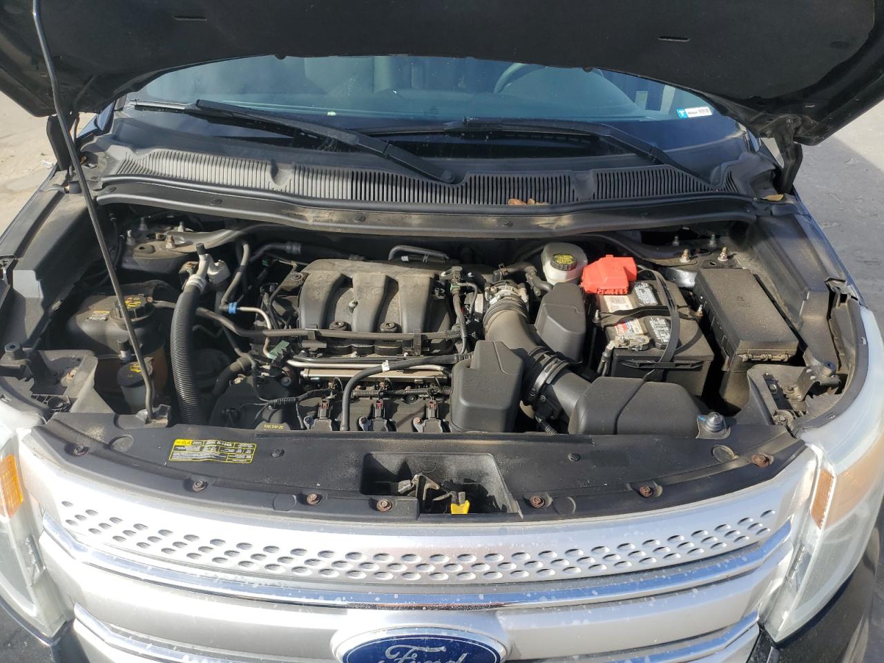 2012 Ford Explorer - Image 14
