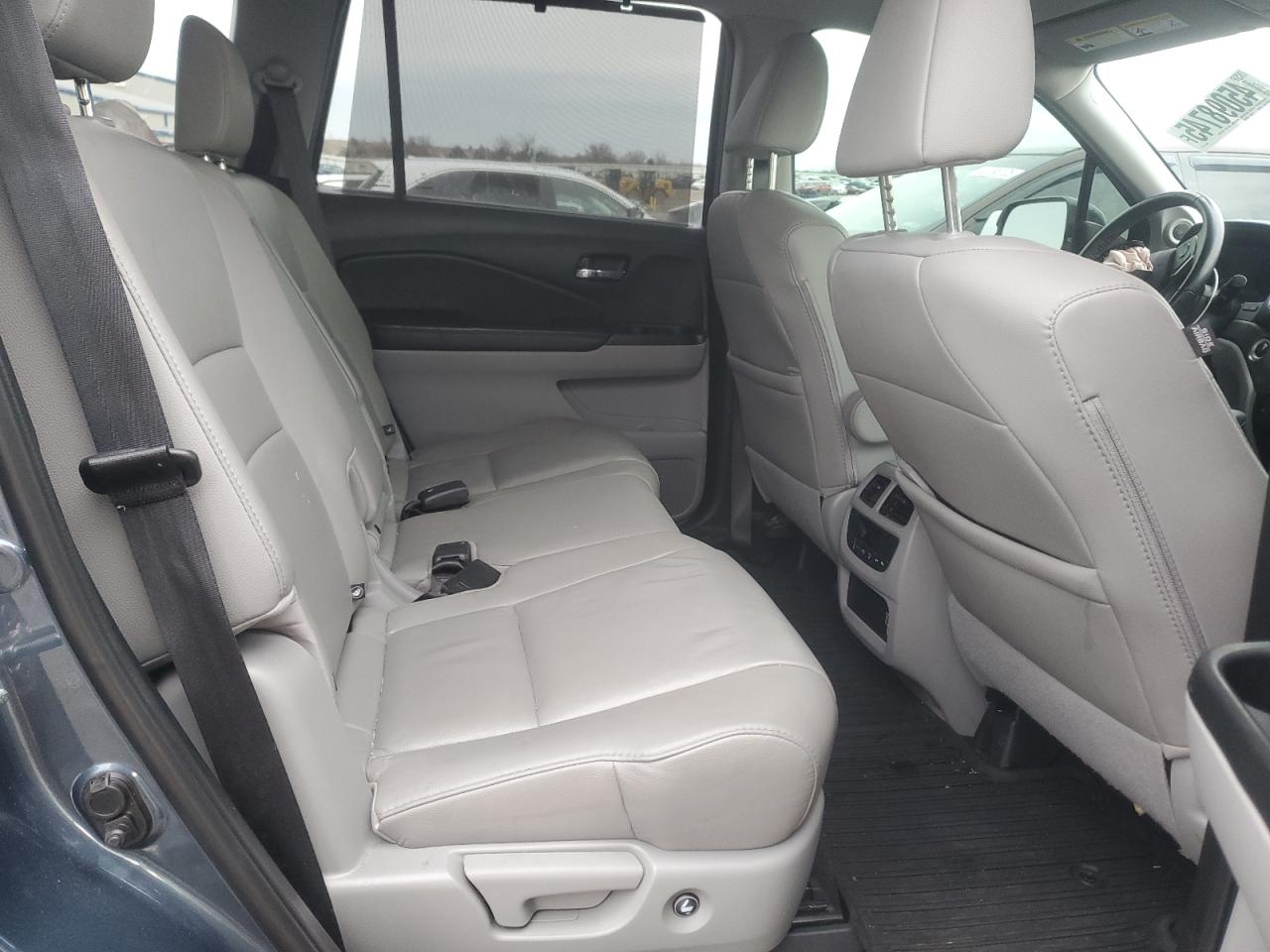2019 Honda Pilot - Image 11