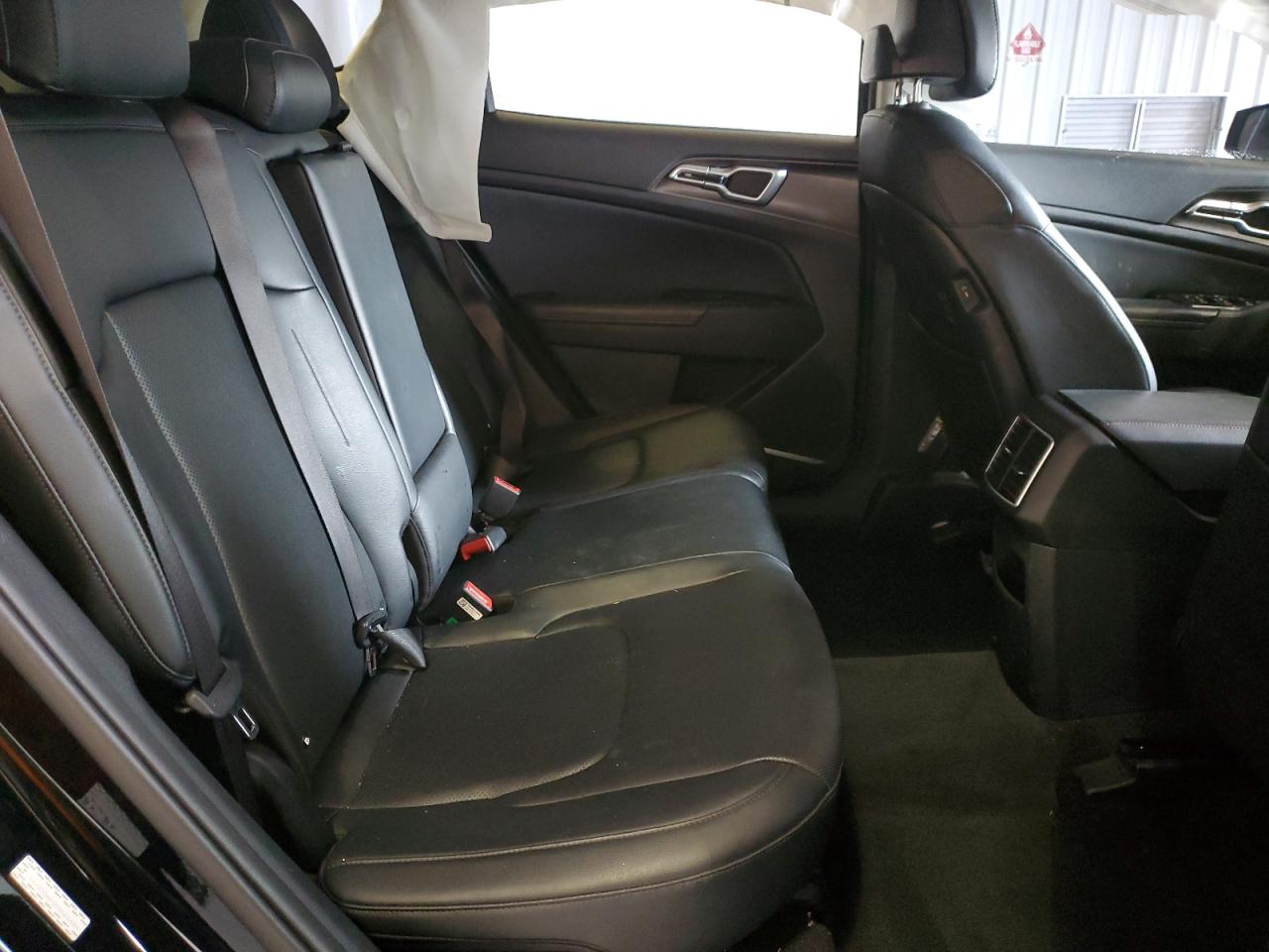 2023 Kia Sportage - Image 11