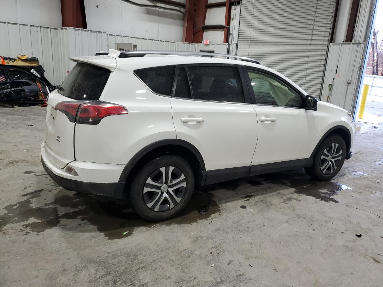 2017 Toyota RAV 4 - Image 3