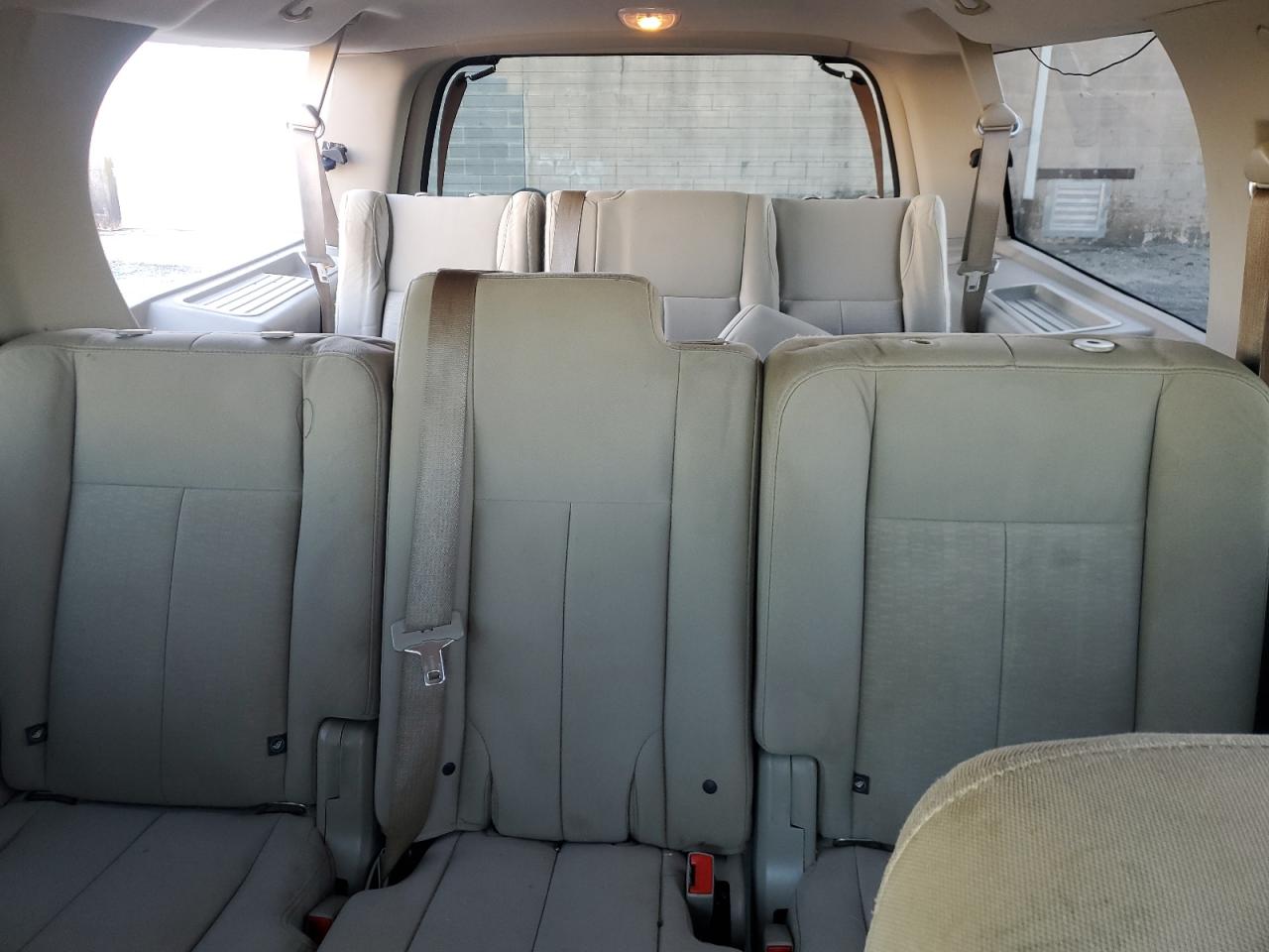 2014 Ford Expedition - Image 10