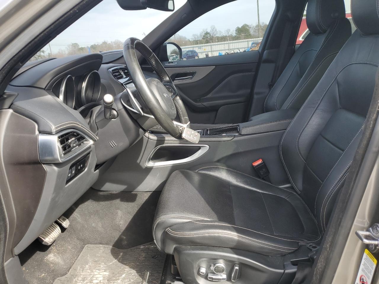 2018 Jaguar F-Pace - Image 7