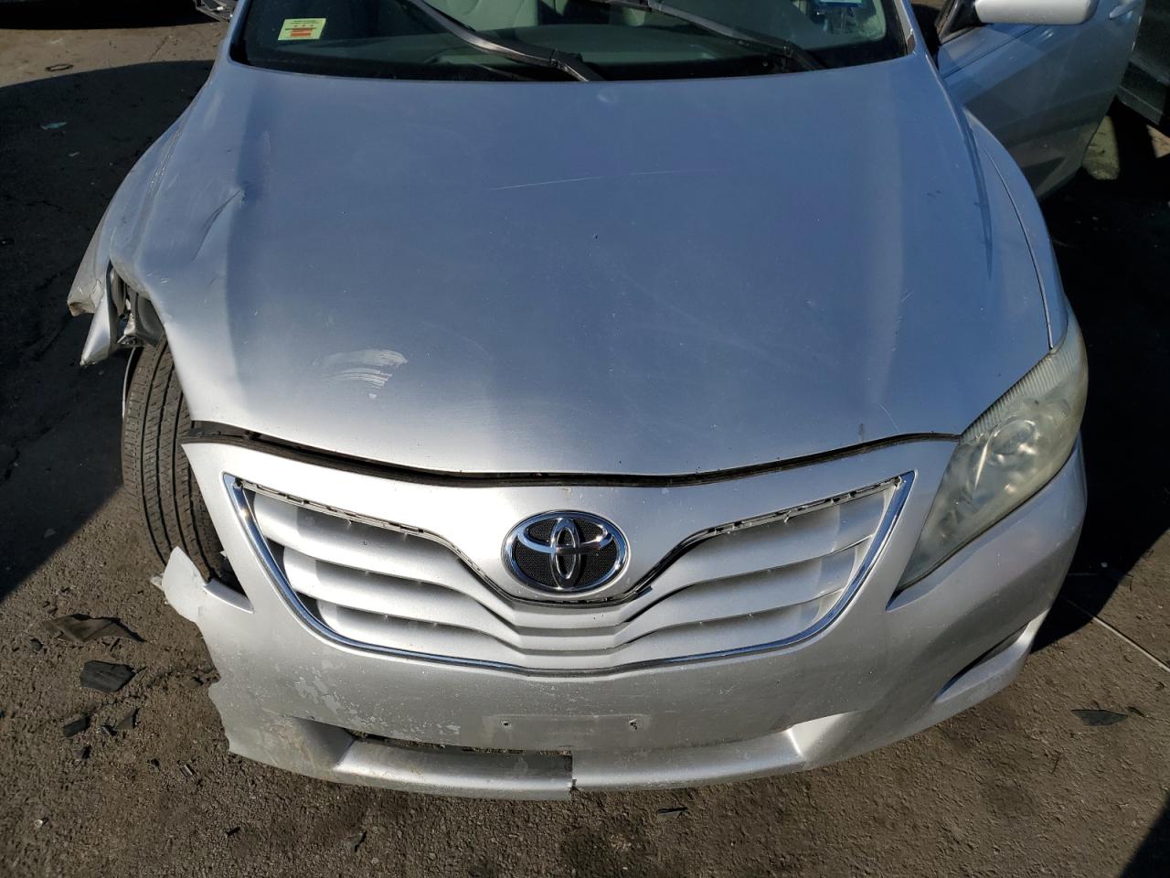 2010 Toyota Camry - Image 11