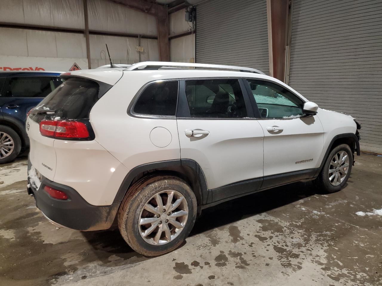 2017 Jeep Grand Cherokee - Image 3