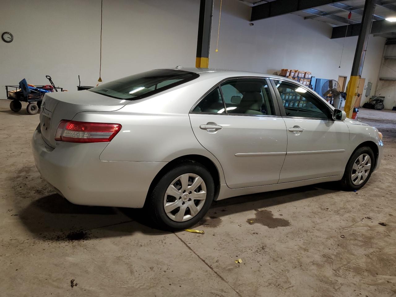 2010 Toyota Camry - Image 3