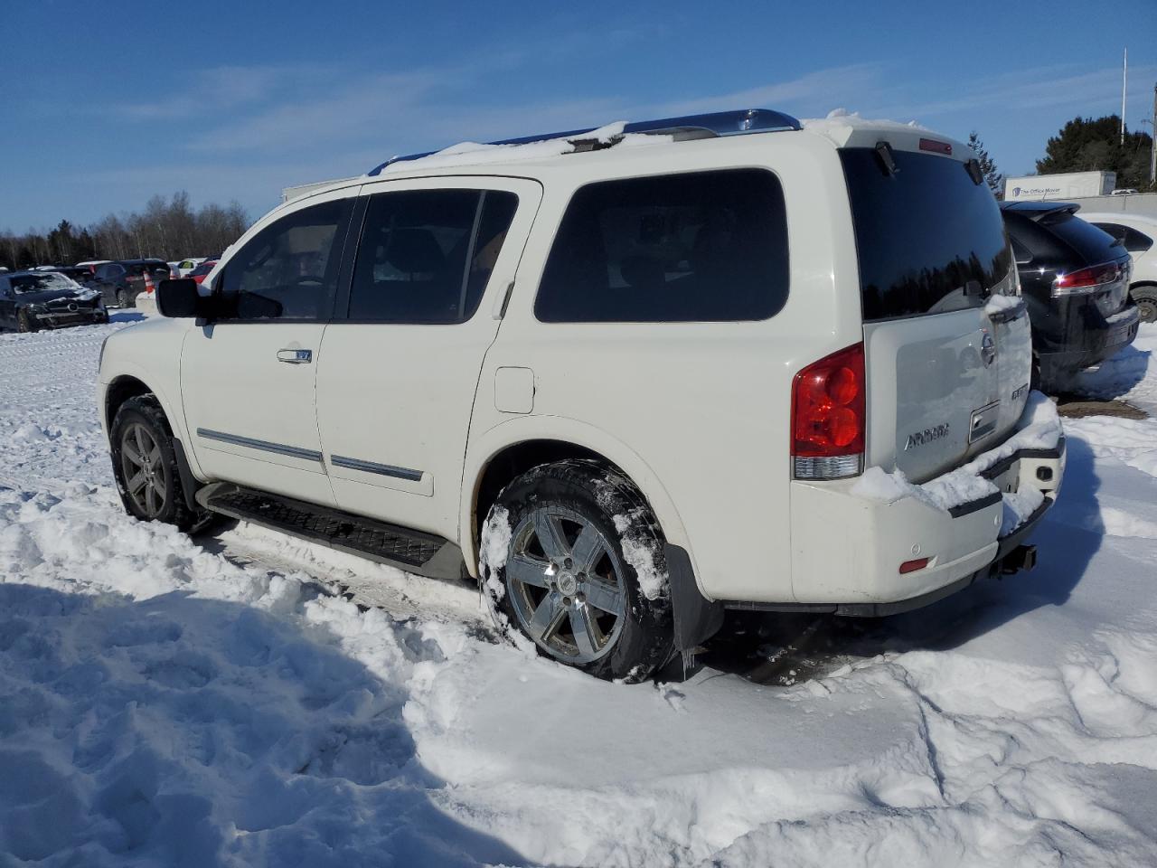 2010 Nissan Armada - Image 2