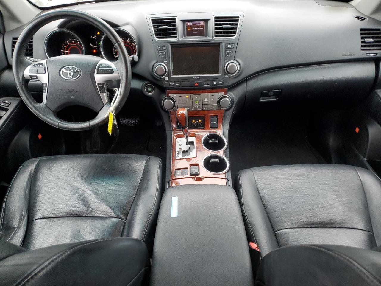 2011 Toyota Highlander - Image 8