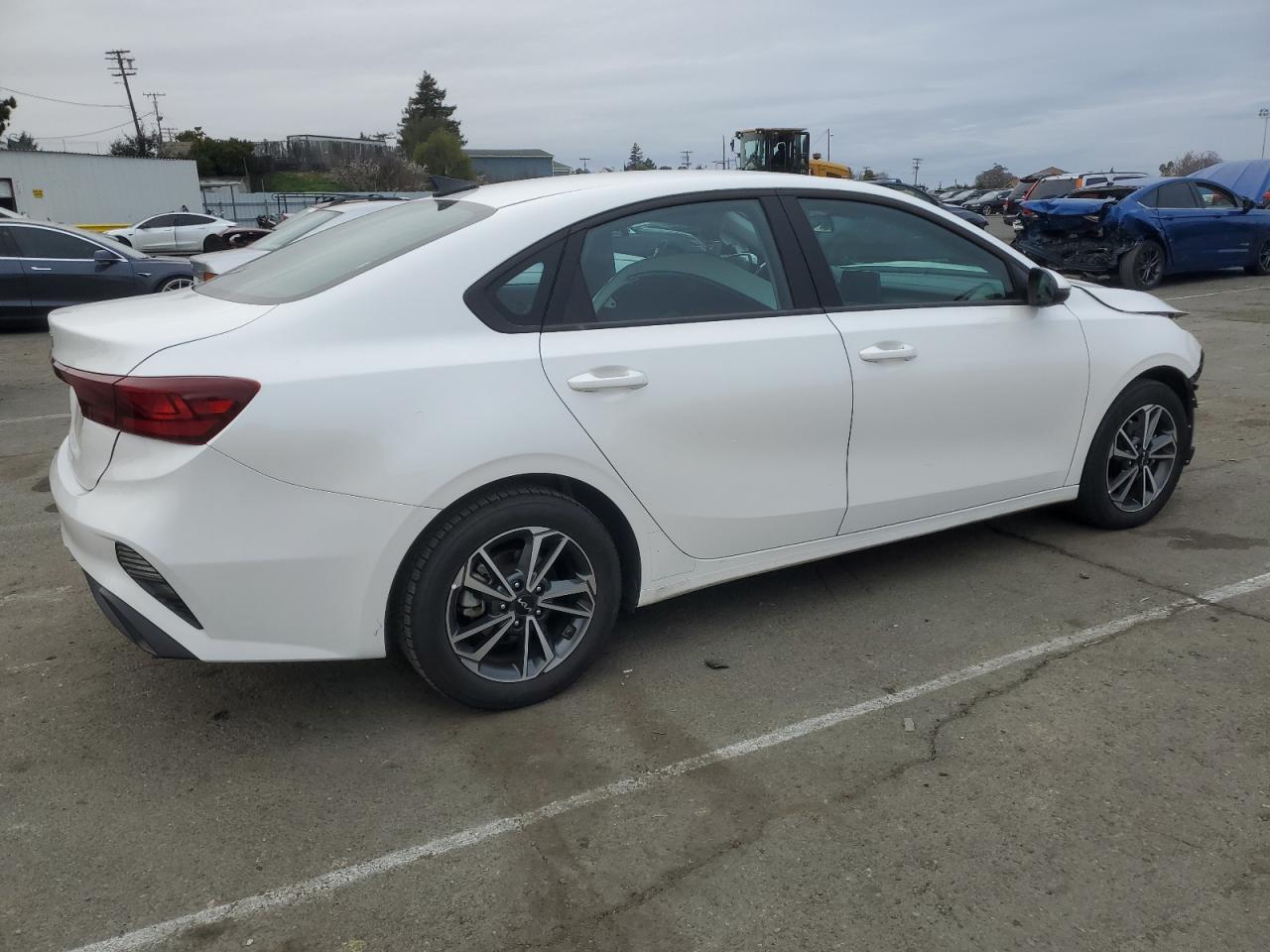 2023 Kia Forte - Image 3