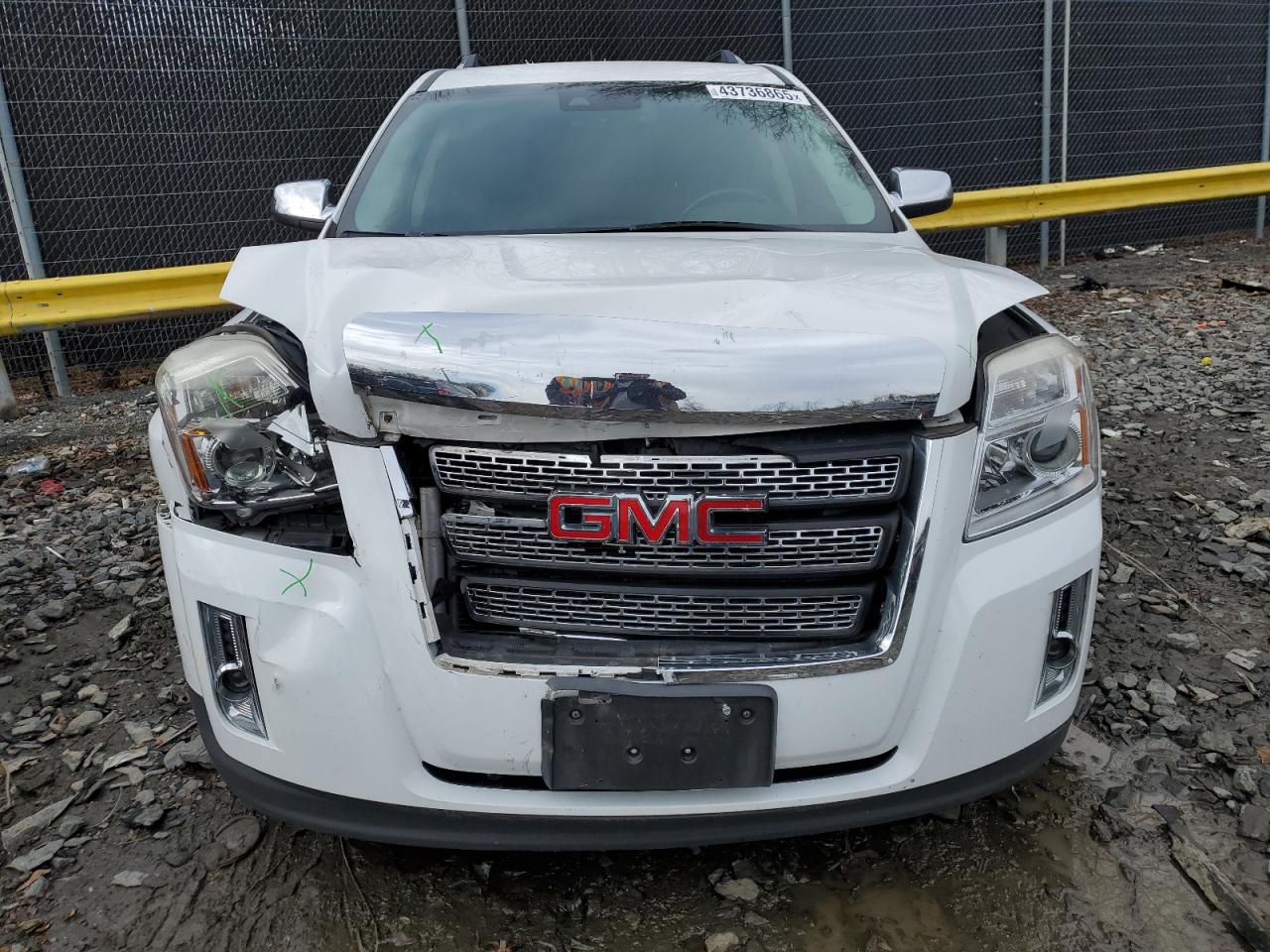2015 GMC Terrain - Image 5