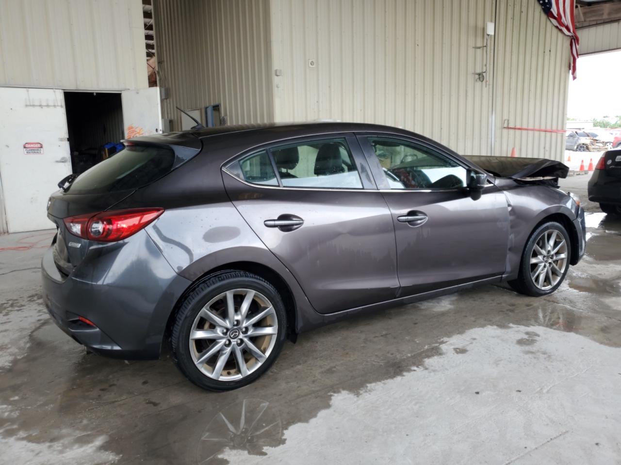 2018 Mazda 3 - Image 3