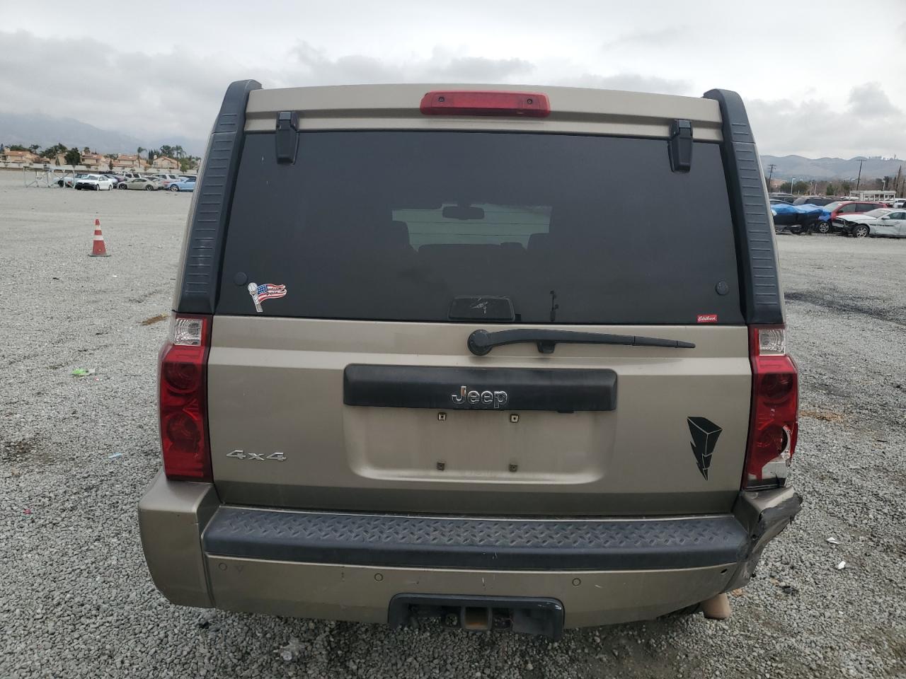 2006 Jeep Commander - Image 6