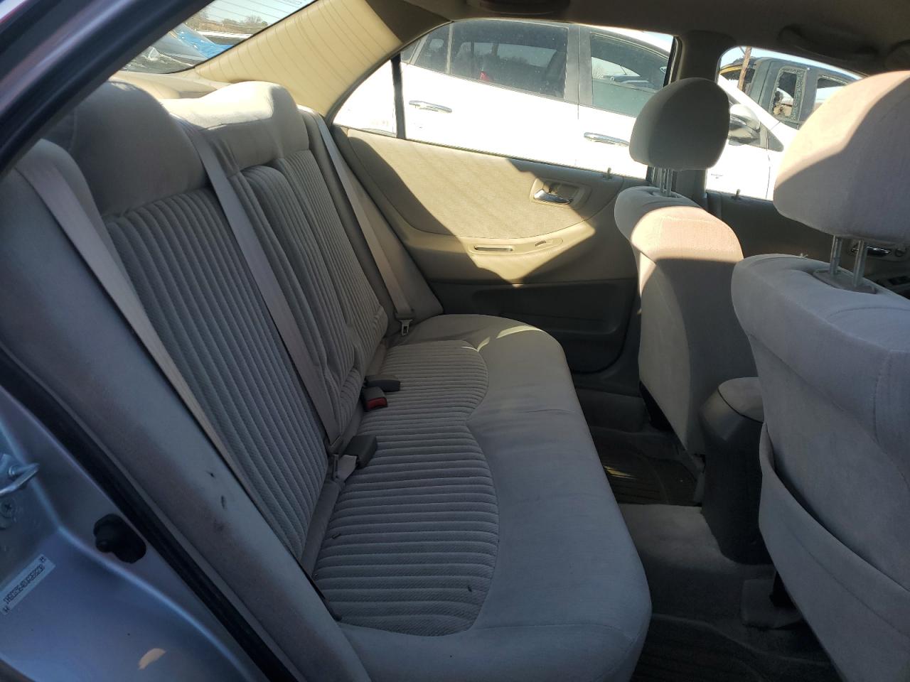 1998 Honda Accord - Image 10